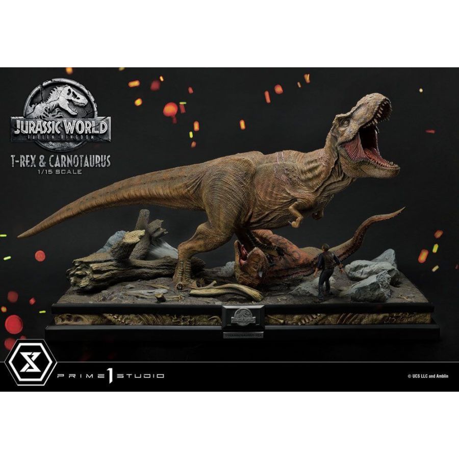 Jurassic World: Fallen Kingdom statuette 1/15 T-Rex & Carnotaurus 90 cm